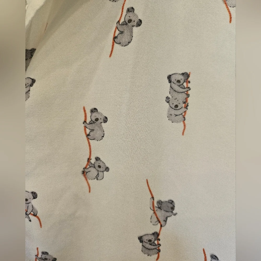 Koala blouse ๐จ๐ - Picture 2 of 8